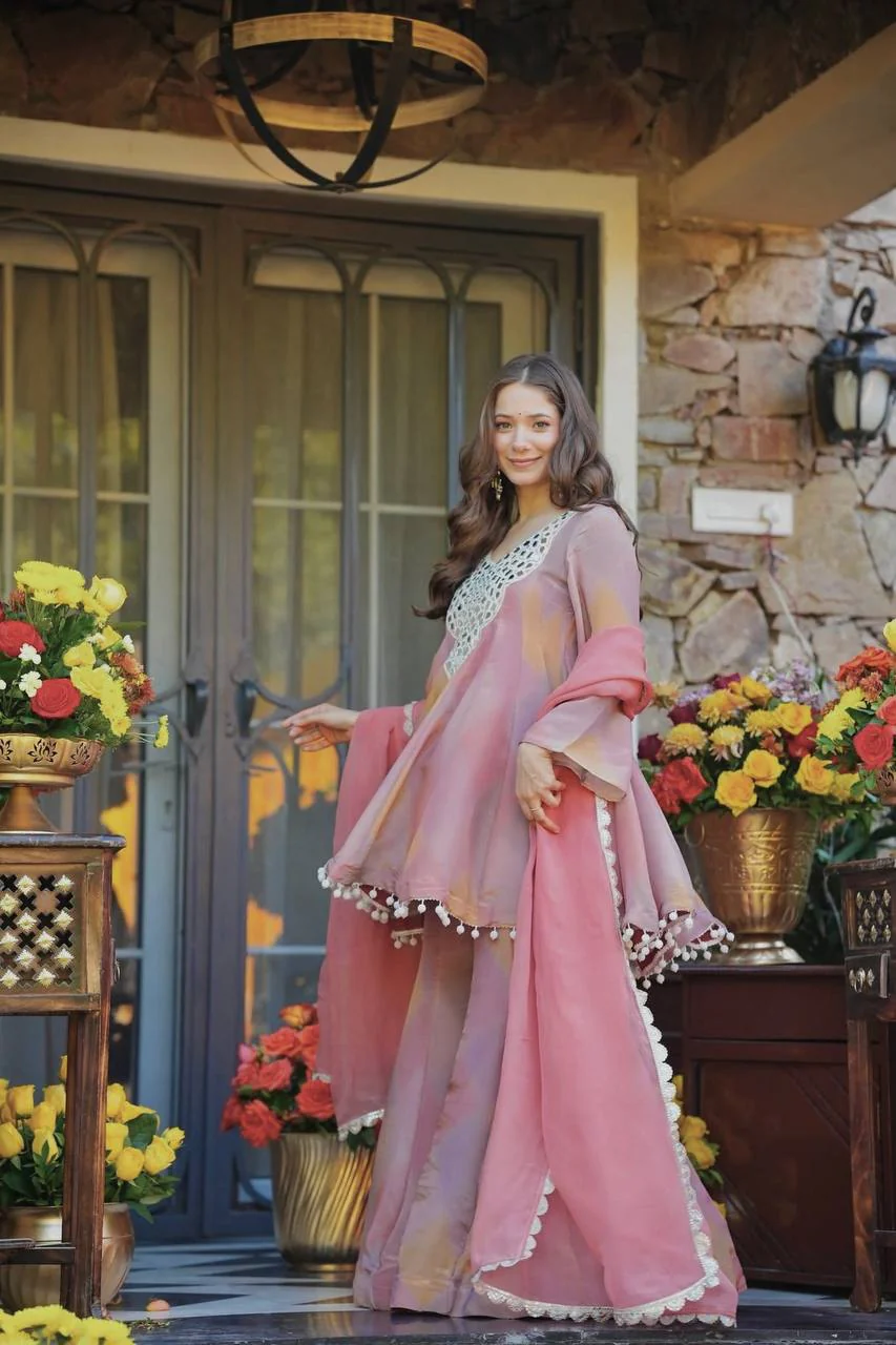 Blossom Bliss: Vibrant Celebration Outfit - Image 3