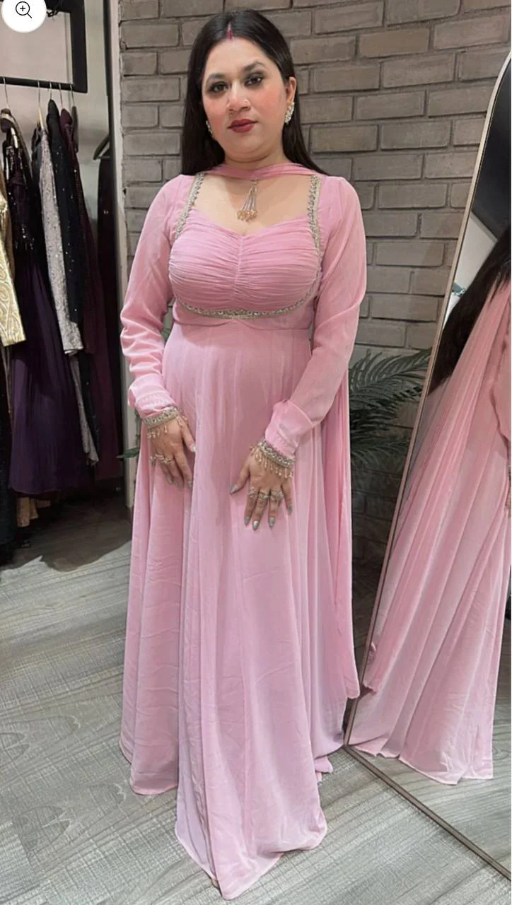 Blush Elegance: A Pink Dream Dress - Image 3