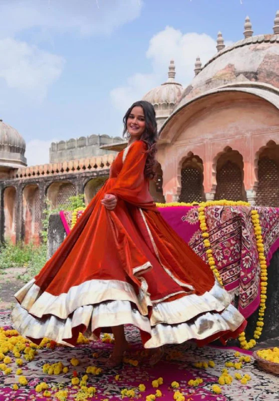 Classic Charm: Timeless Ethnic Wear Delight - Image 3