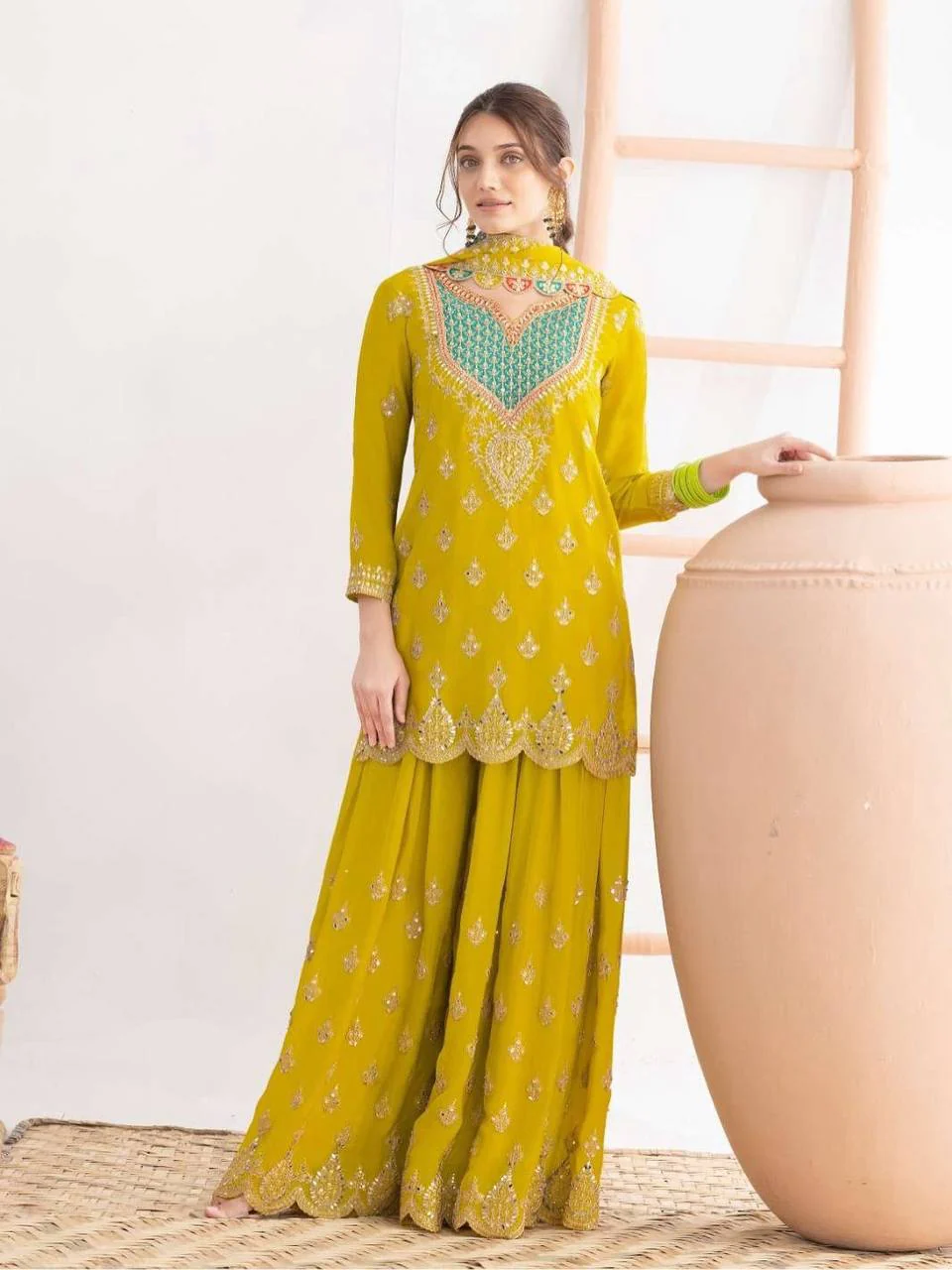 Colorful Festivities: Your Perfect Attire - Image 5