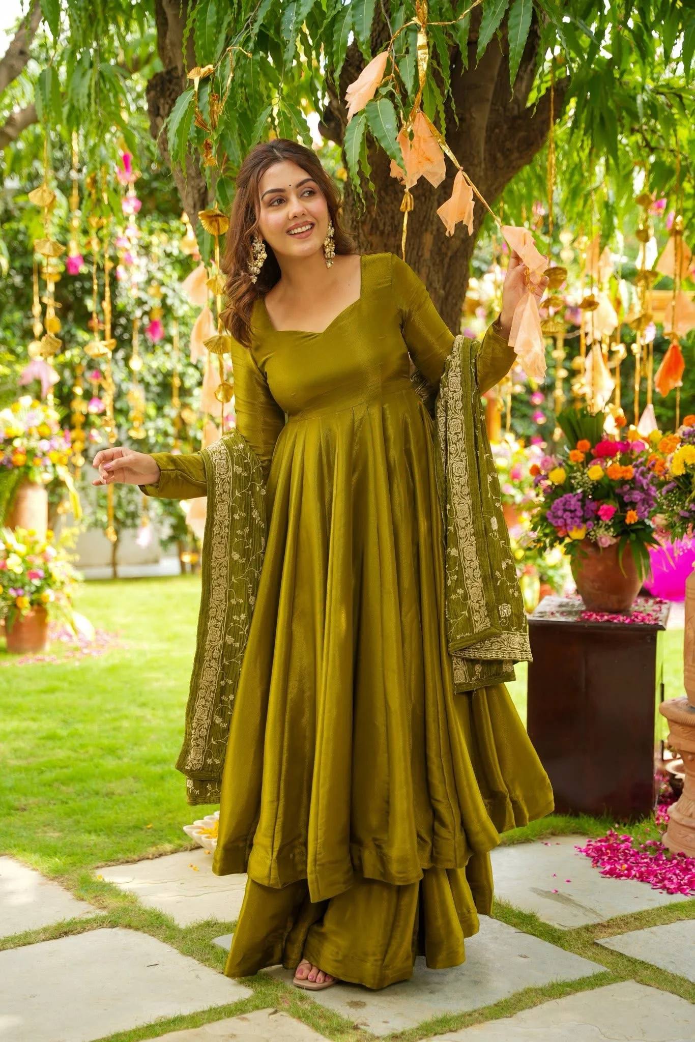 Elegance in Every Shade of Green - Image 4