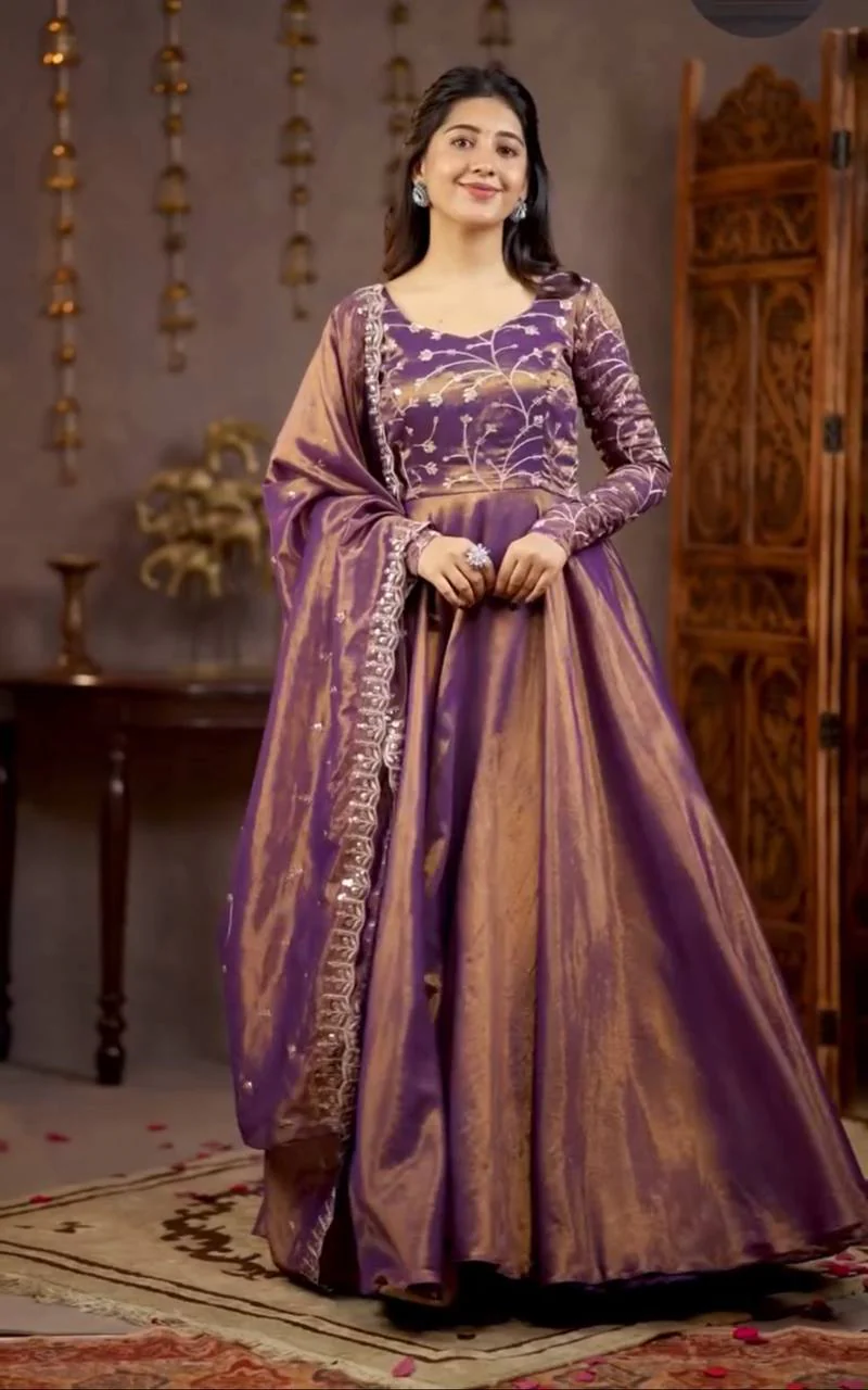 Elegance in Purple: A Regal Ensemble - Image 7