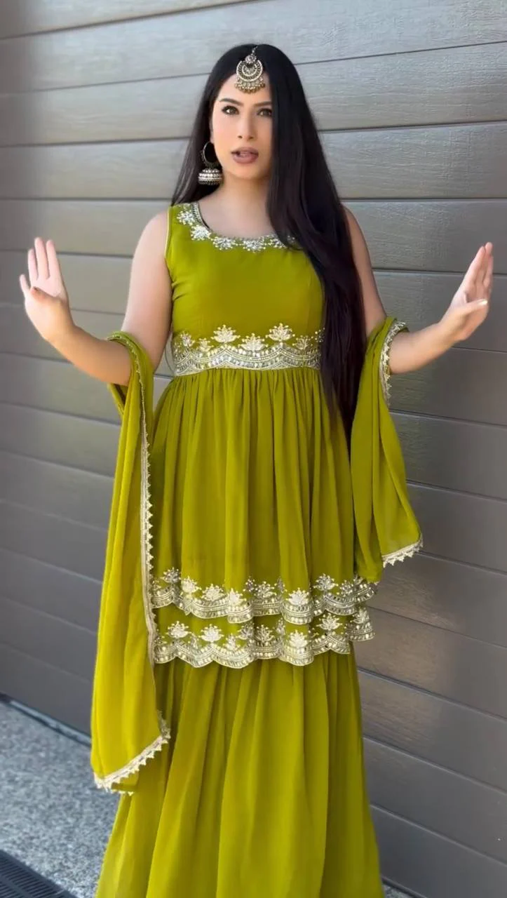 Elegant Green Ethnic Wear Ensemble - Image 3