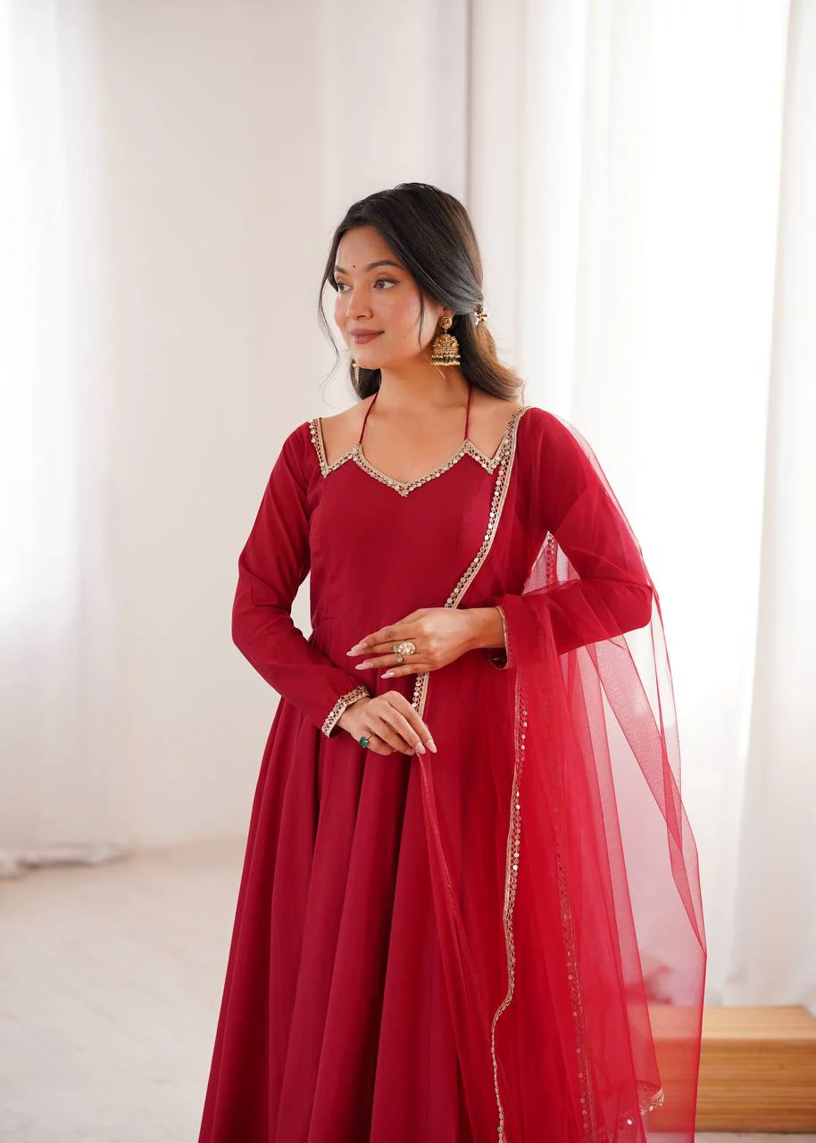 Enchanting Red Dress for Every Occasion - Image 3