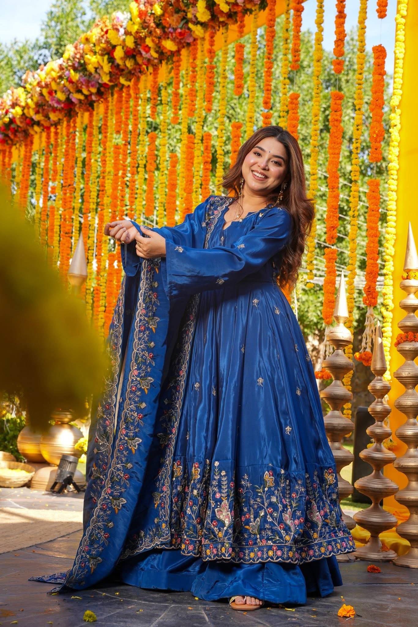 Floral Dreams: A Timeless Ethnic Wear - Image 4
