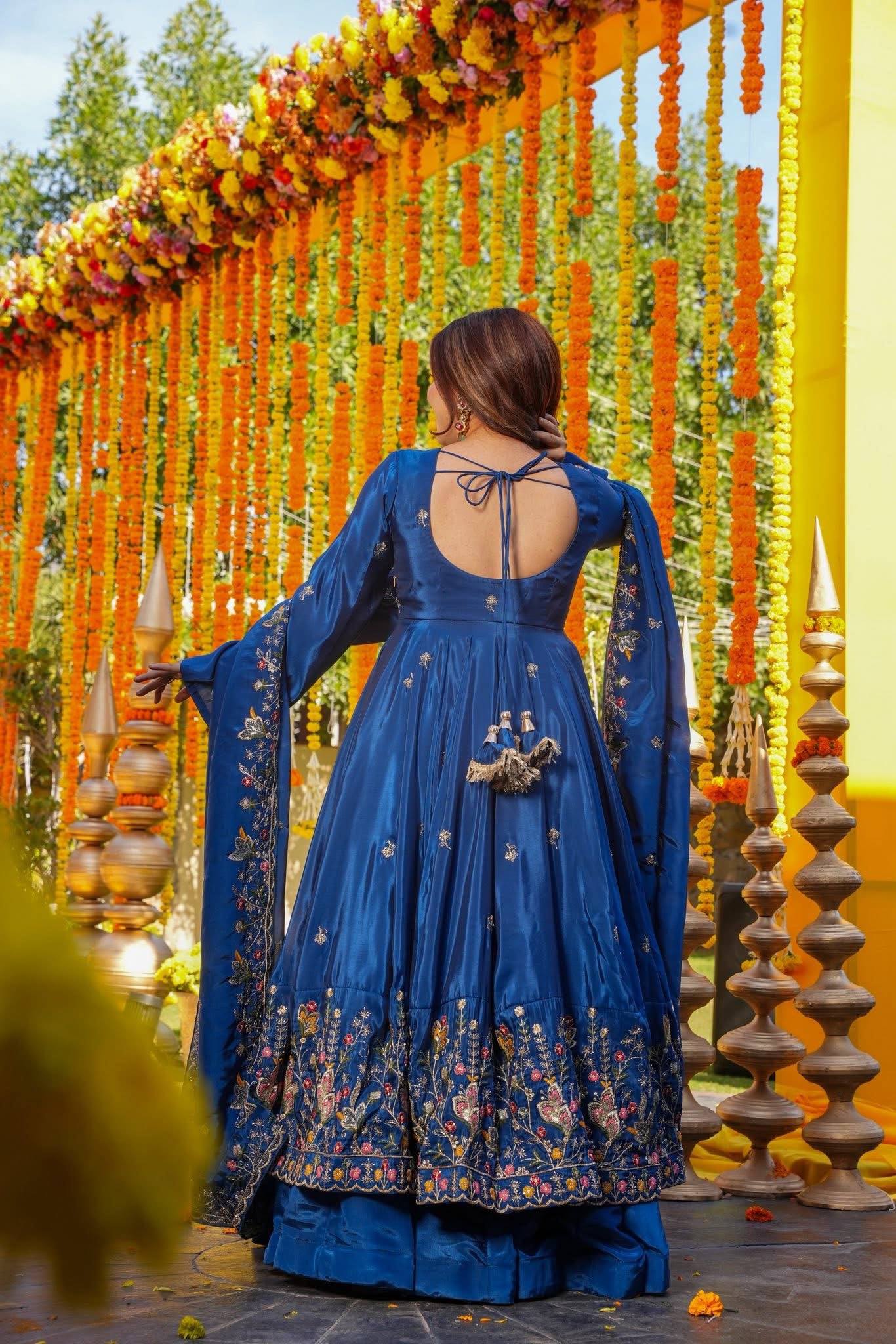 Floral Dreams: A Timeless Ethnic Wear - Image 7