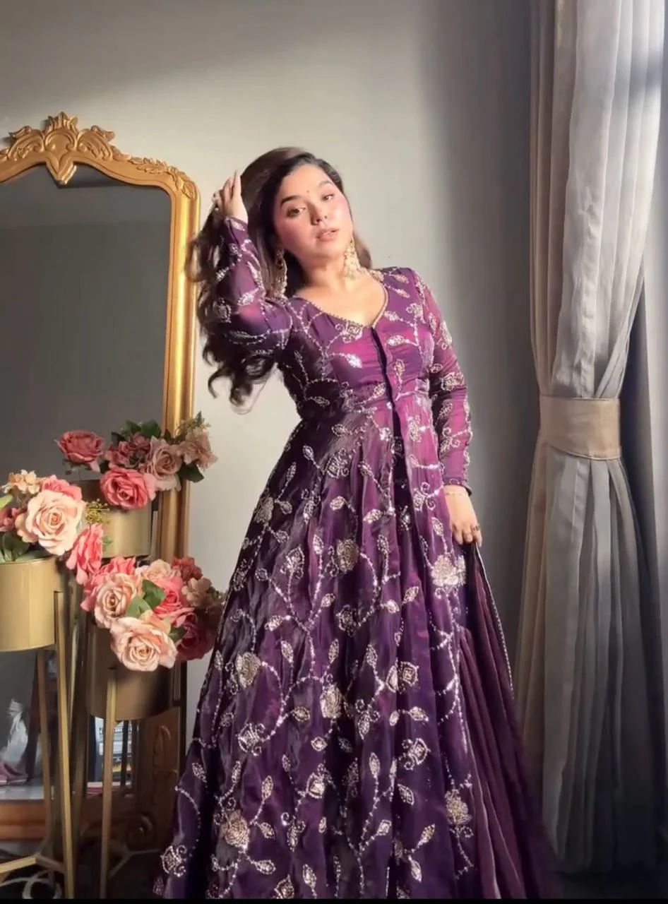 Glamour Unveiled: Drape Yourself in Luxury