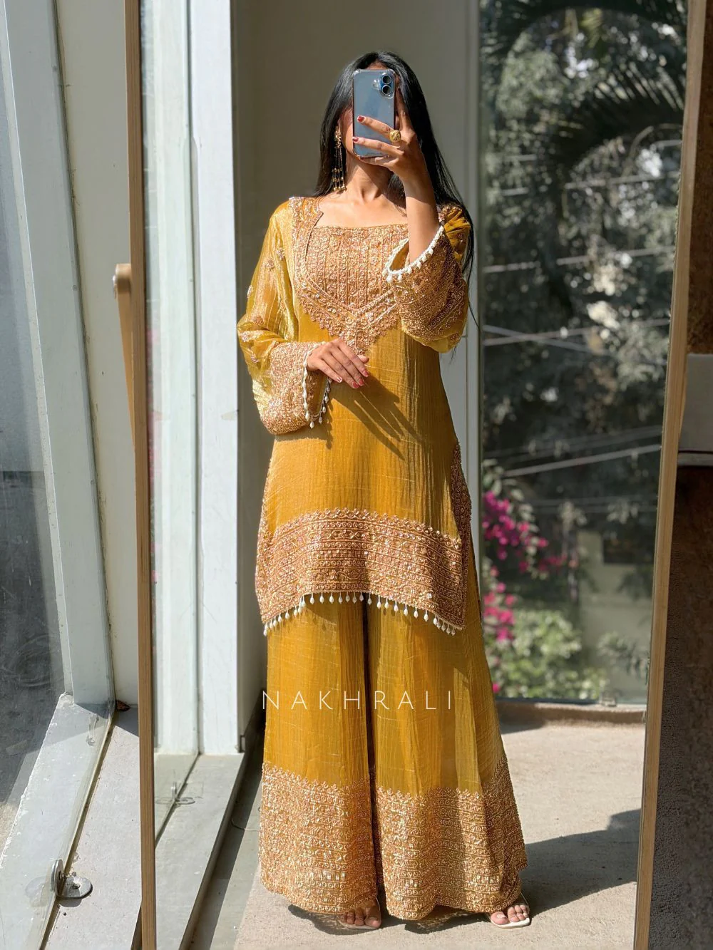 Radiant Attire for Festive Celebrations - Image 12