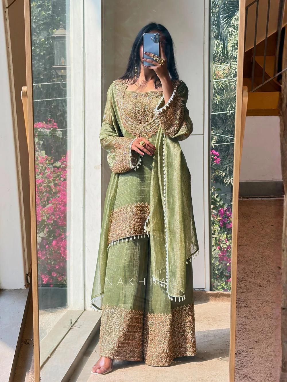 Radiant Attire for Festive Celebrations - Image 6