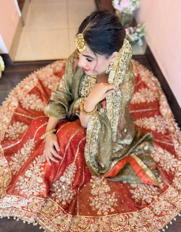 Radiant Beauty for Special Occasions - Image 2