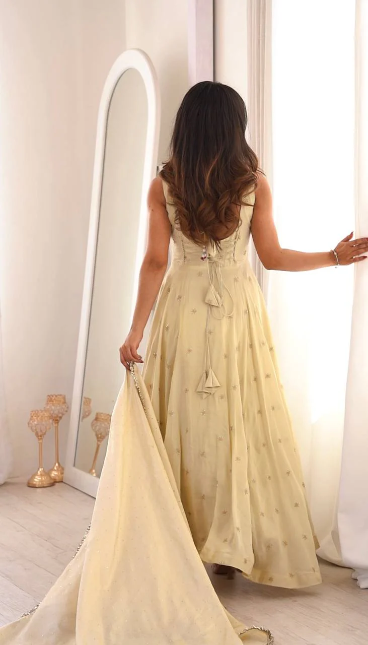Radiant Elegance for Special Occasions - Image 4