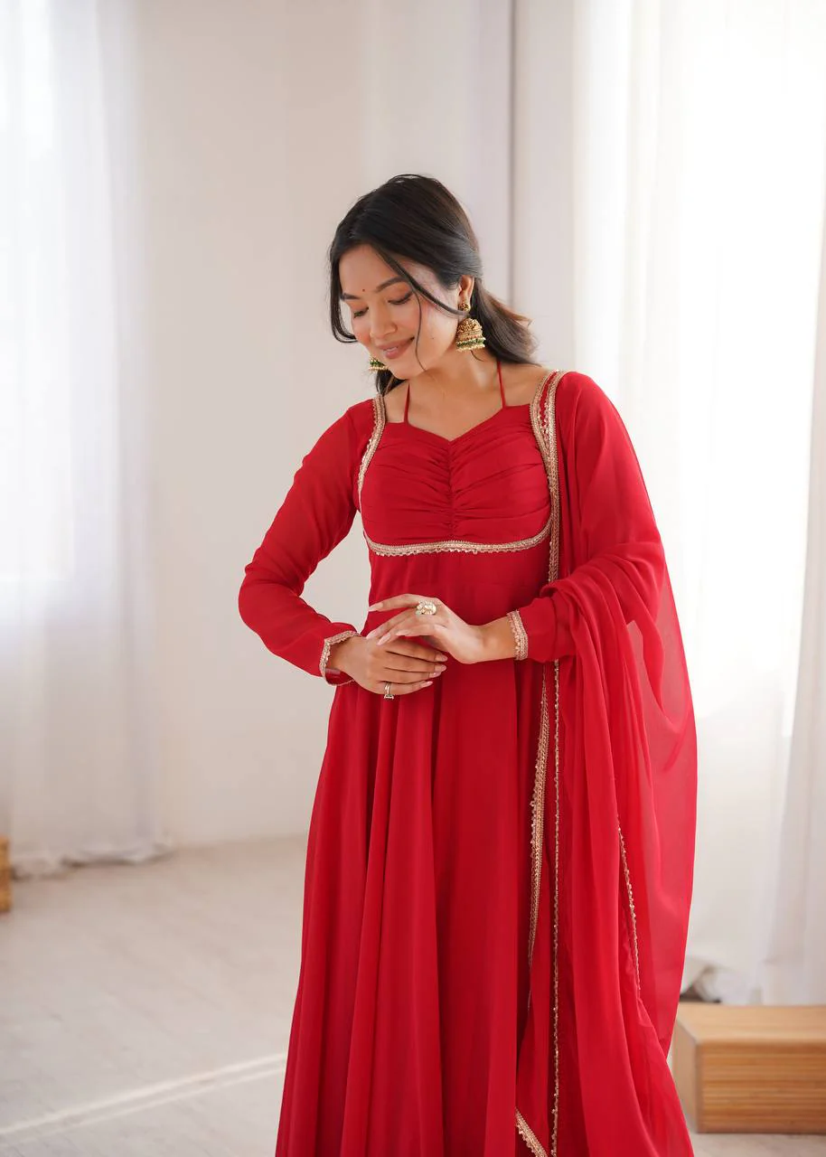 Scarlet Dream Graceful Evening Gown - Image 4