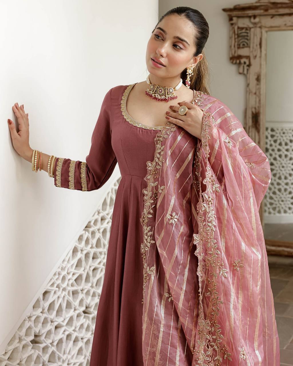 Timeless Beauty in Soft Pink Hues - Image 3